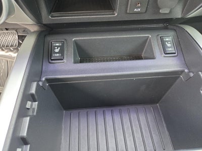 2018 Nissan Titan 4x4 Crew Cab SV