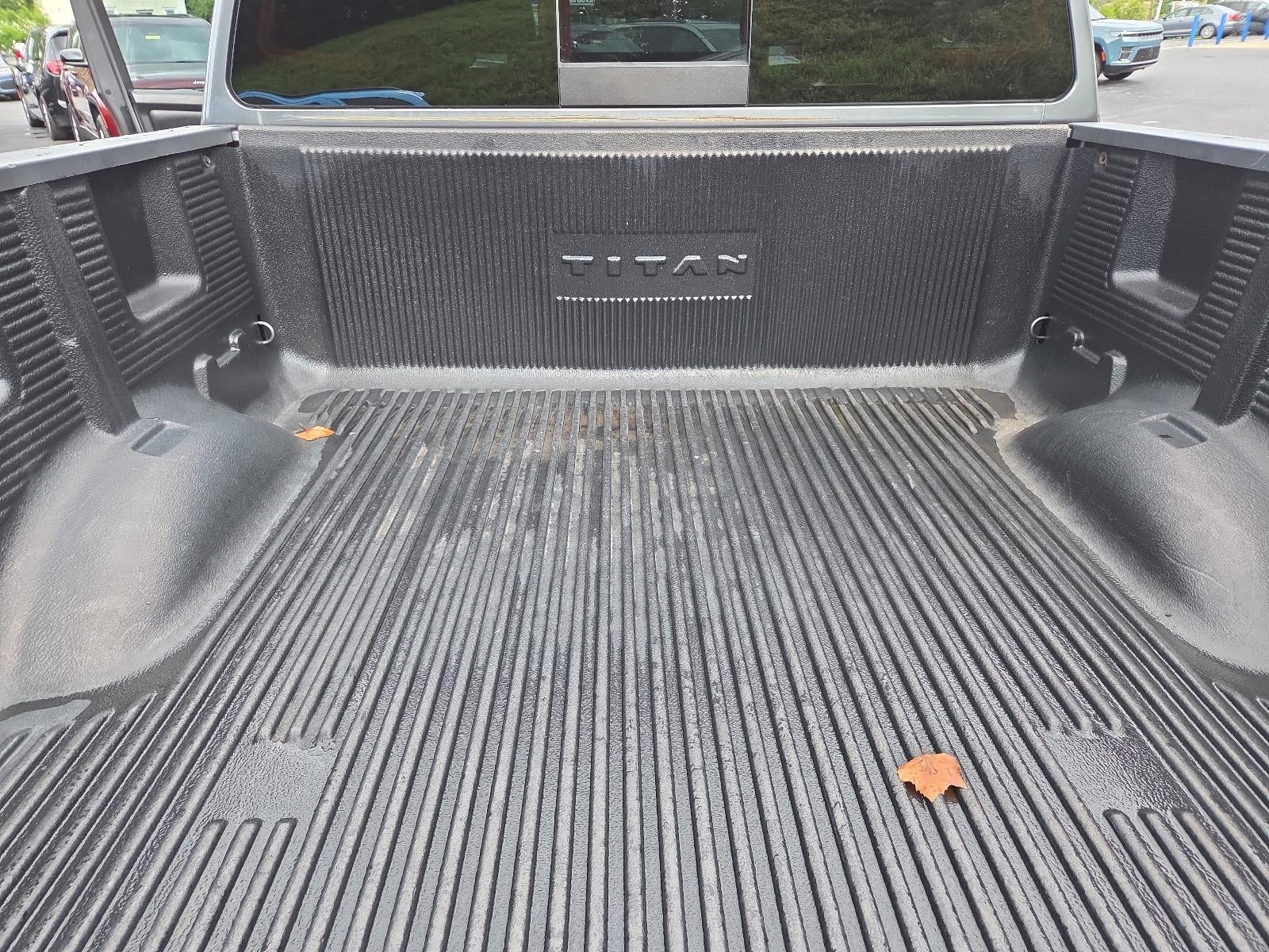 2018 Nissan Titan 4x4 Crew Cab SV