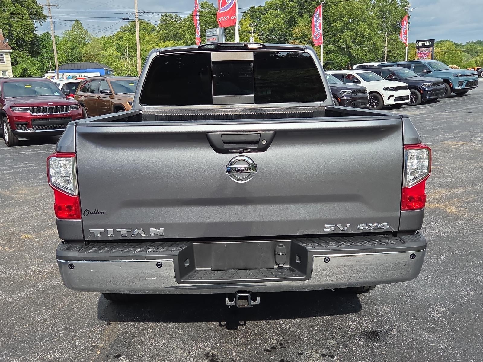 2018 Nissan Titan 4x4 Crew Cab SV