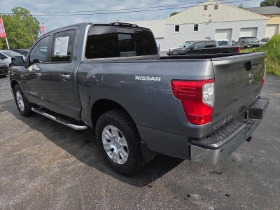 2018 Nissan Titan 4x4 Crew Cab SV