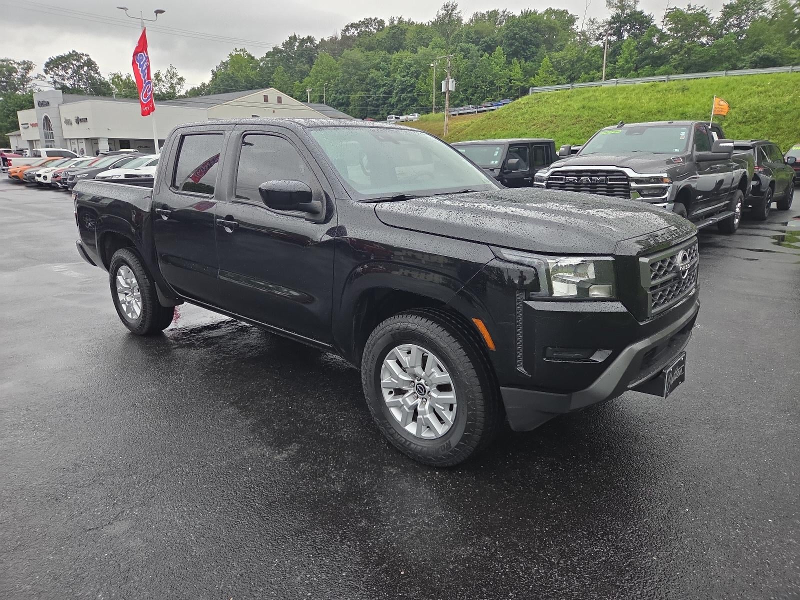 2022 Nissan Frontier Crew Cab 4x4 SV Auto