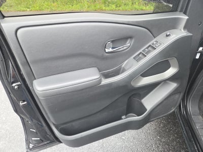 2022 Nissan Frontier Crew Cab 4x4 SV Auto