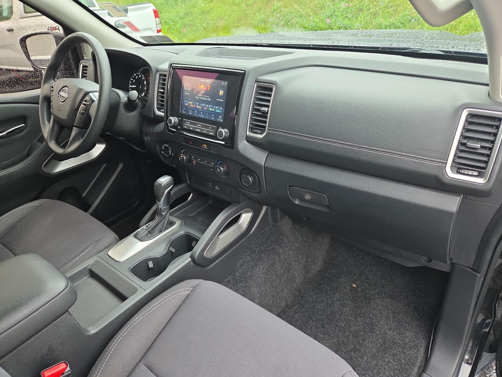 2022 Nissan Frontier Crew Cab 4x4 SV Auto