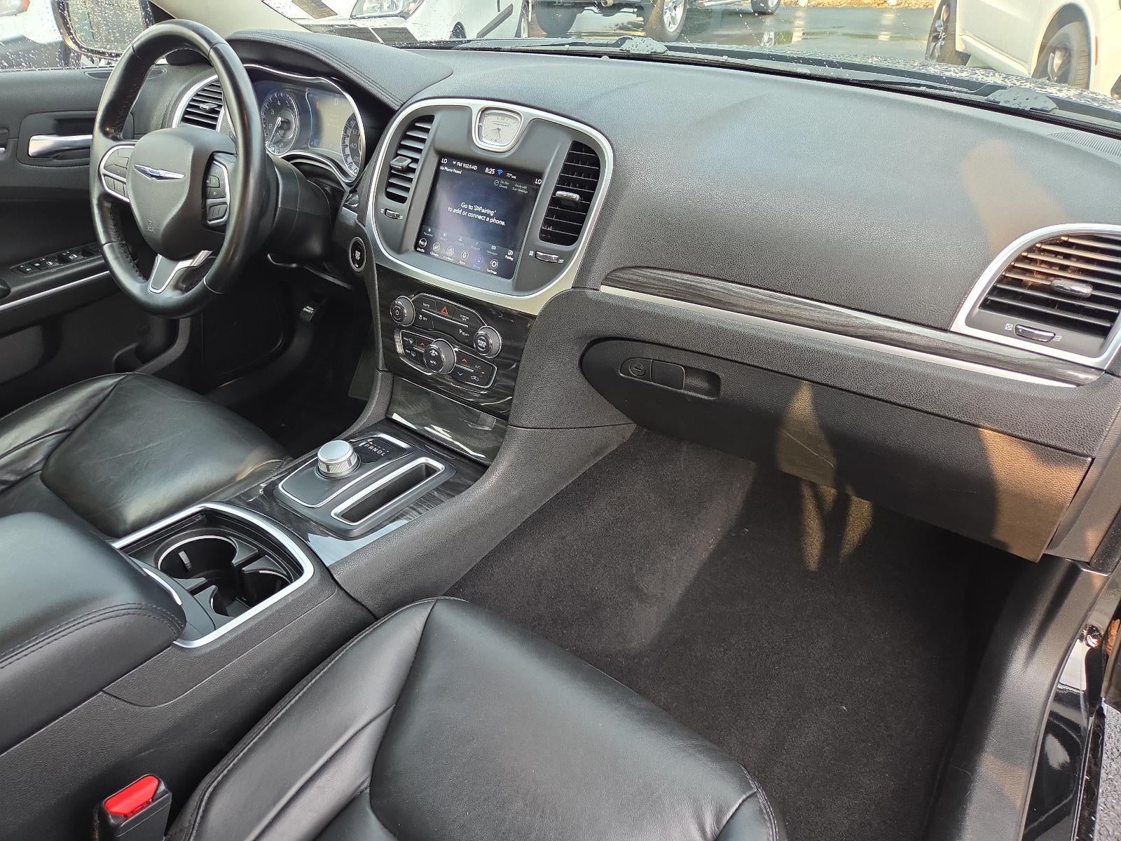 2022 Chrysler 300 Touring L AWD
