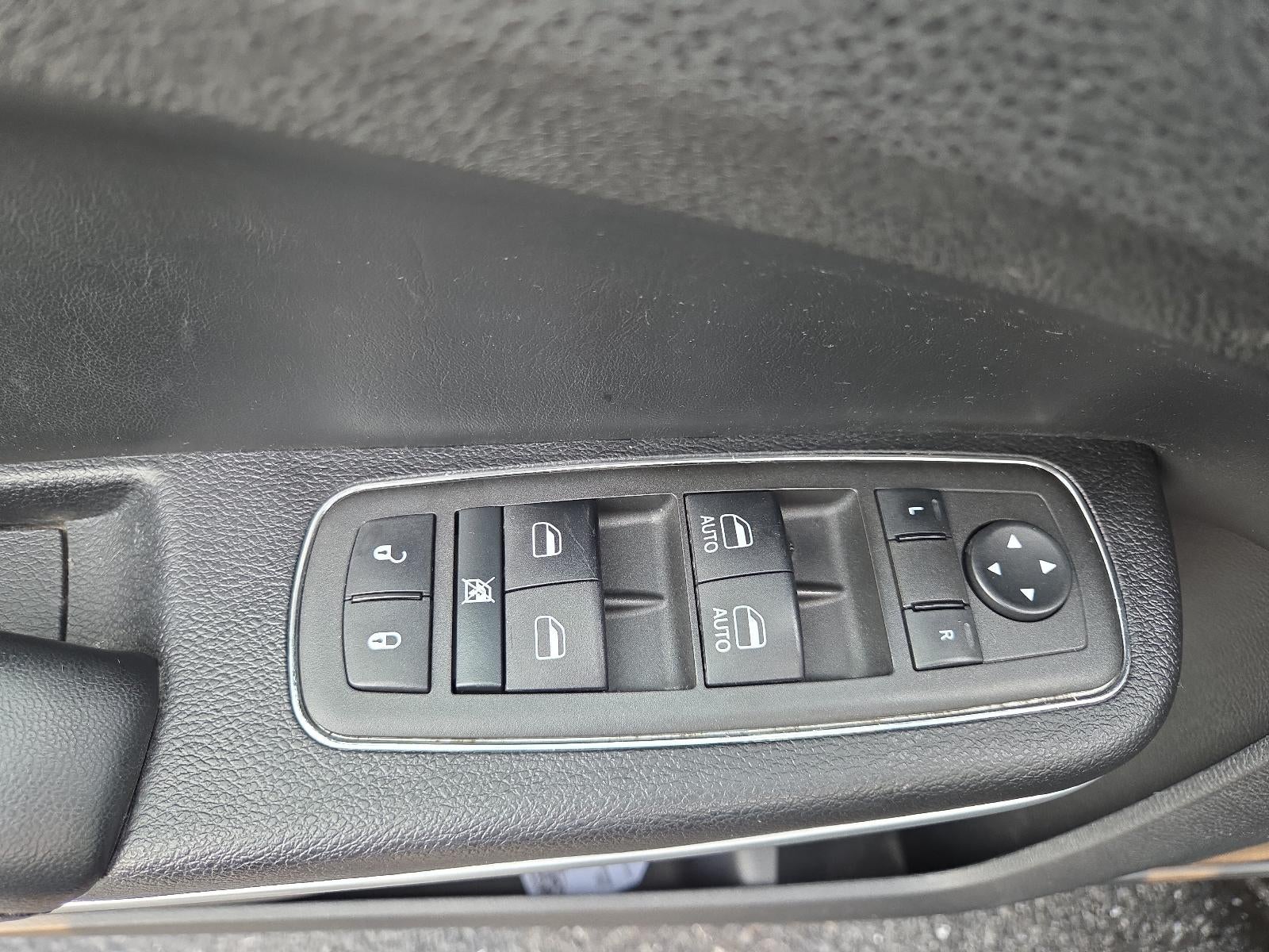 2022 Chrysler 300 Touring L AWD
