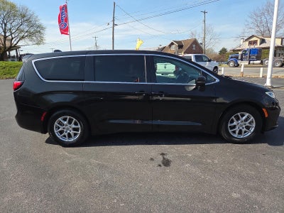 2023 Chrysler Pacifica Touring L FWD