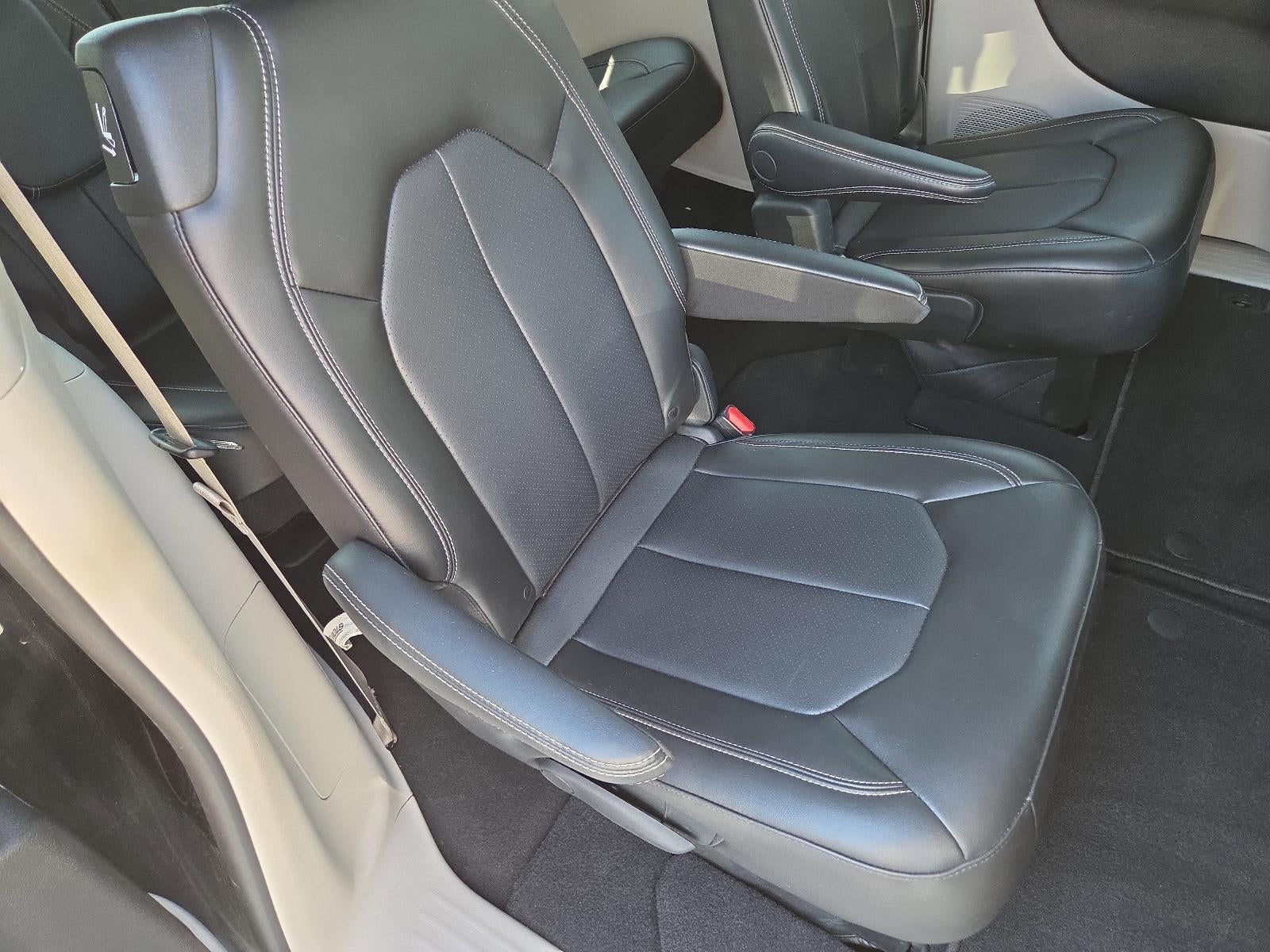 2023 Chrysler Pacifica Touring L FWD