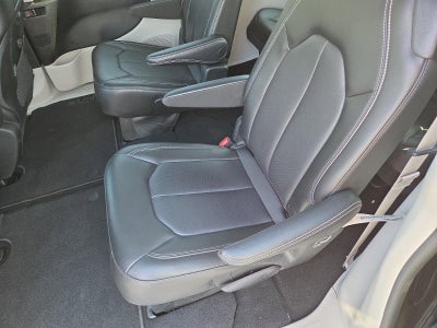 2023 Chrysler Pacifica Touring L FWD