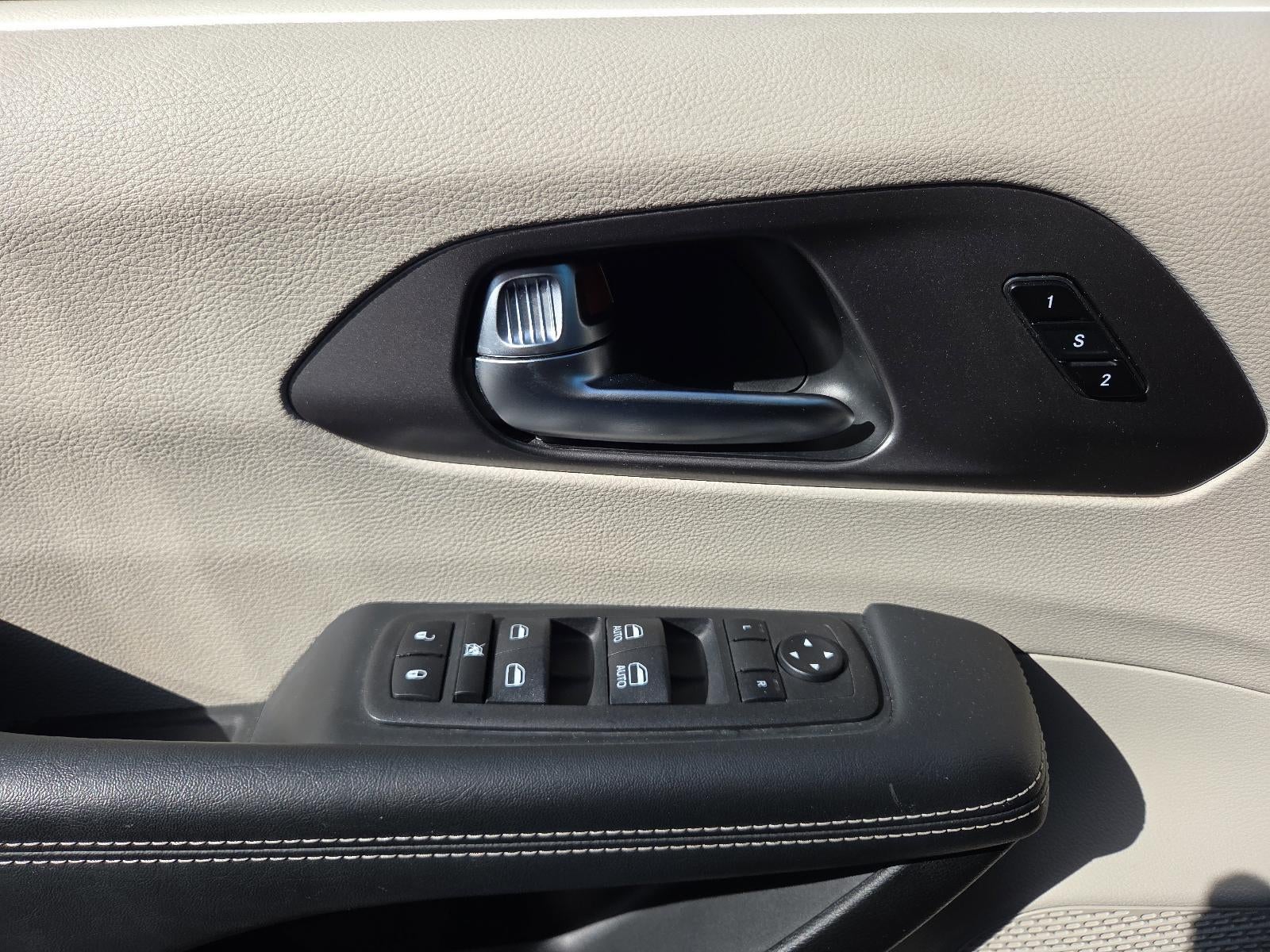 2023 Chrysler Pacifica Touring L FWD