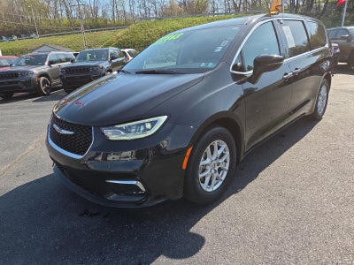 2023 Chrysler Pacifica Touring L FWD