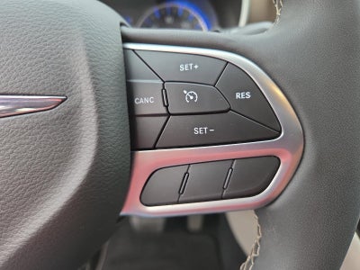 2022 Chrysler Voyager LX FWD