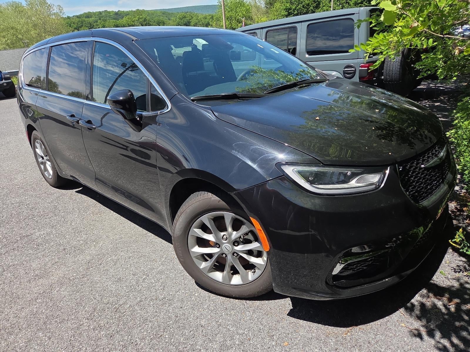 2026 Chrysler Pacifica Limited FWD