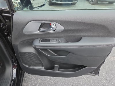 2026 Chrysler Pacifica Limited FWD