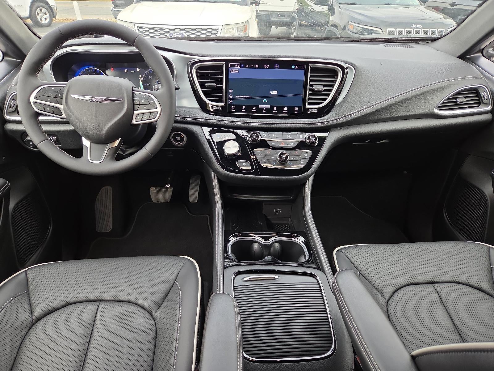 2026 Chrysler Pacifica Limited FWD