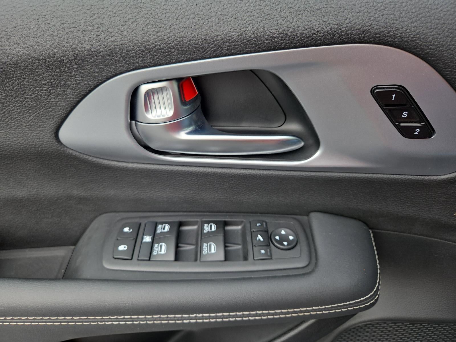 2026 Chrysler Pacifica Limited FWD