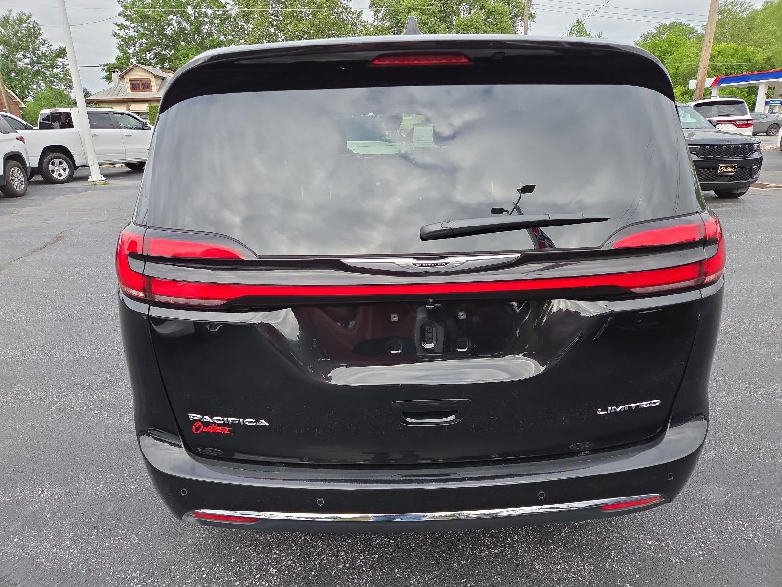 2026 Chrysler Pacifica Limited FWD