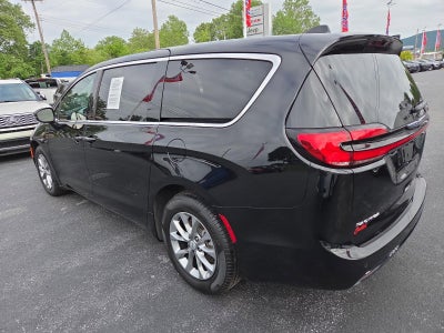 2026 Chrysler Pacifica Limited FWD
