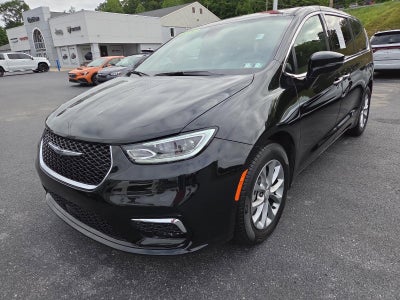 2026 Chrysler Pacifica Limited FWD