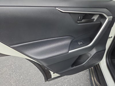 2019 Toyota RAV4 LE AWD (Natl)