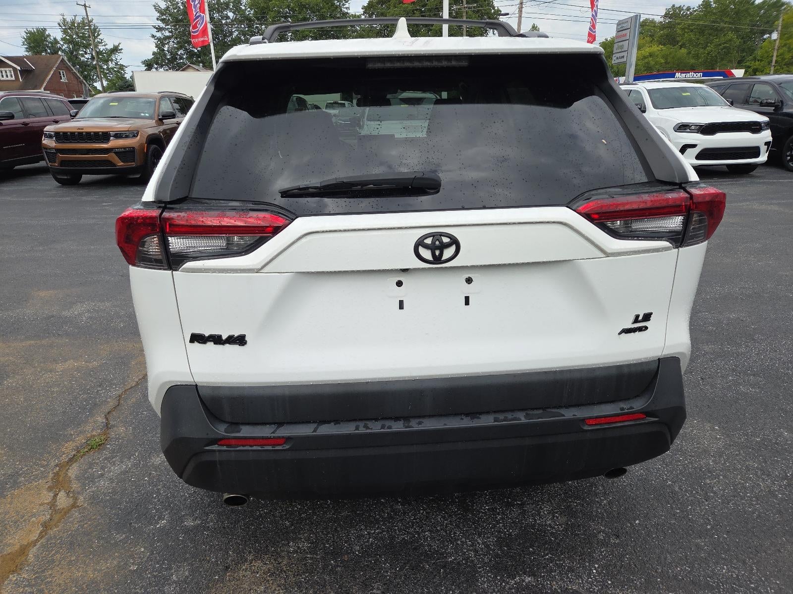 2019 Toyota RAV4 LE AWD (Natl)
