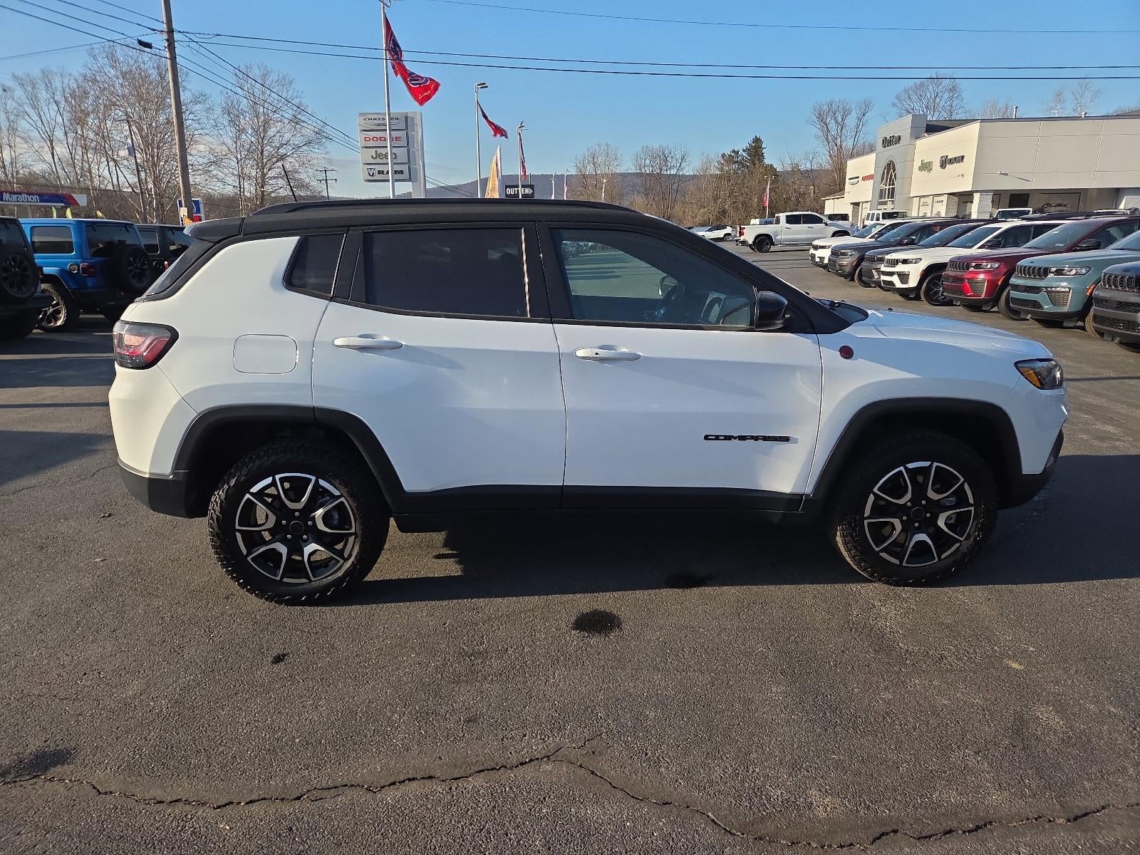 2025 Jeep Compass Trailhawk 4x4