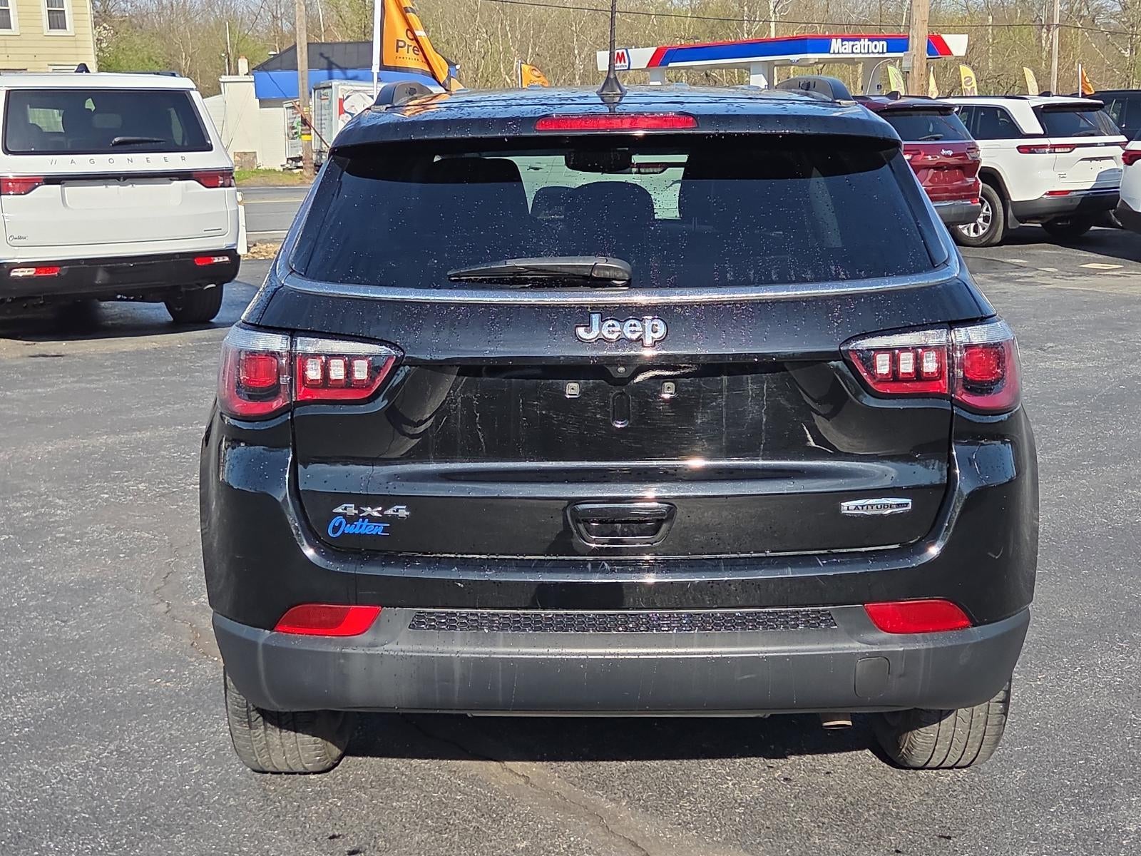 2022 Jeep Compass Latitude Lux