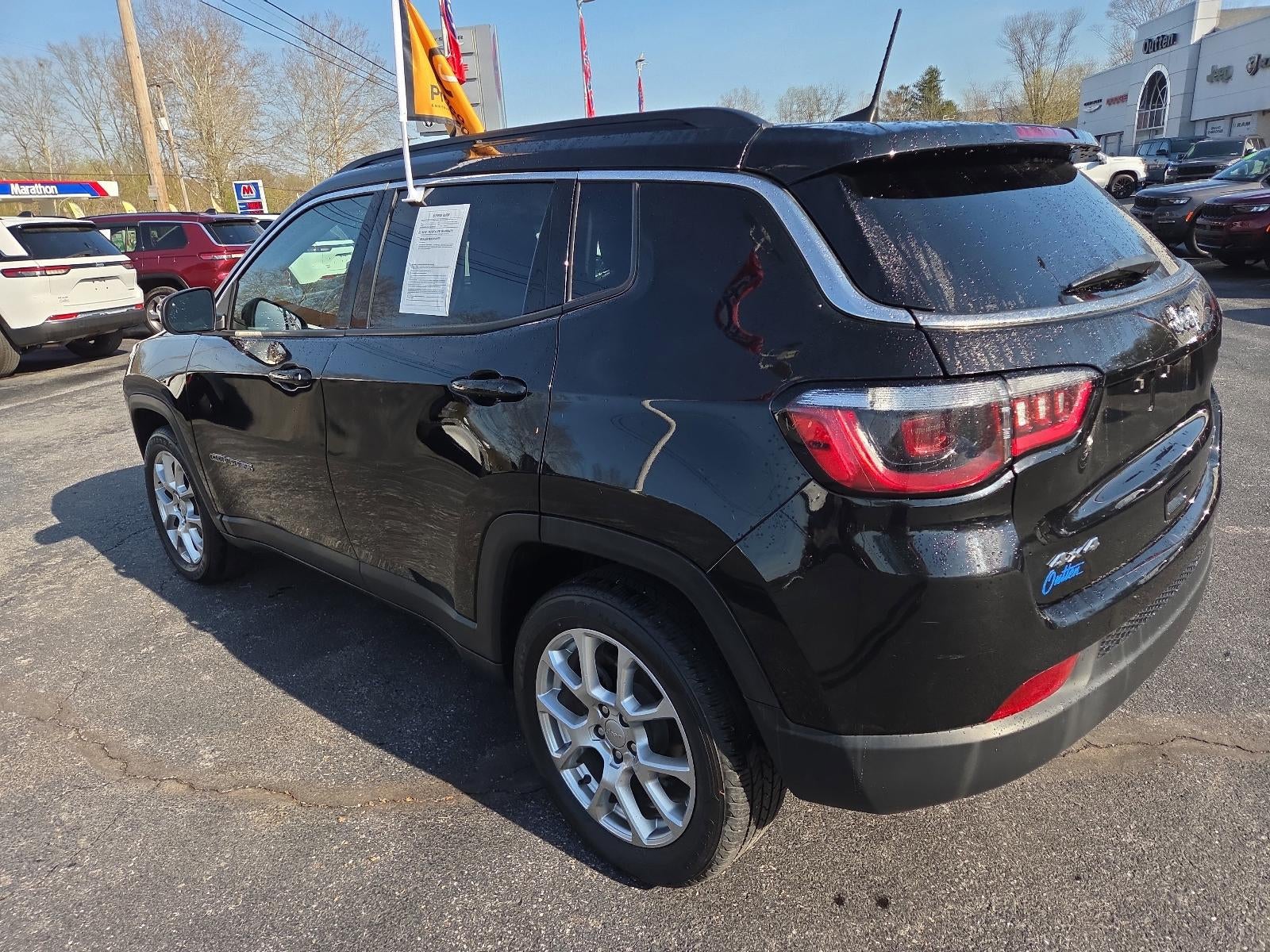 2022 Jeep Compass Latitude Lux