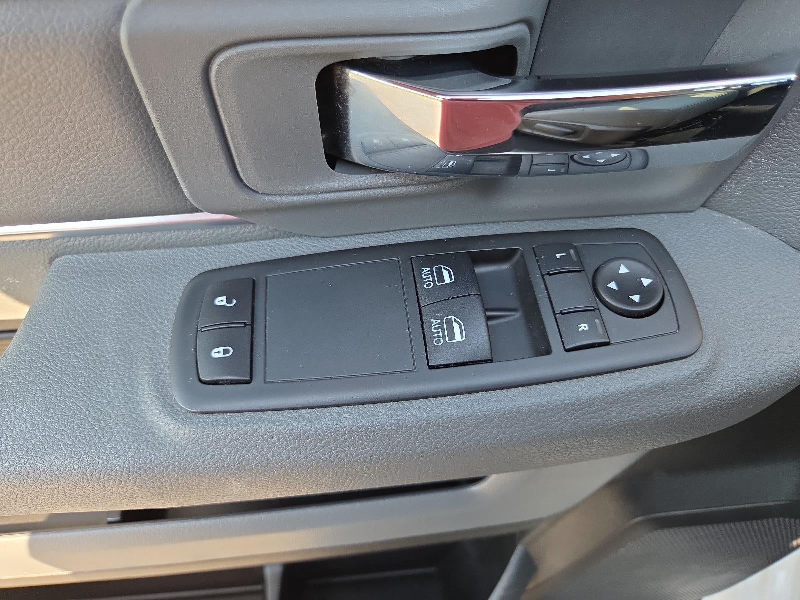 2020 RAM 1500 Classic Tradesman 4x2 Reg Cab 8' Box