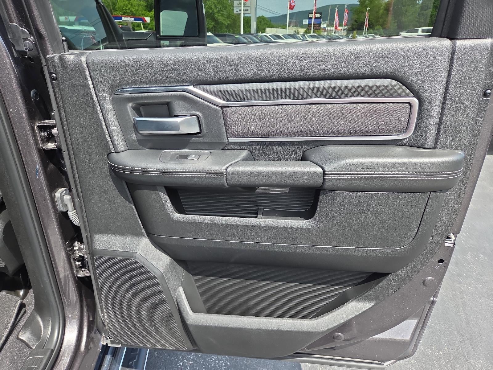 2025 RAM 2500 Big Horn 4x4 Crew Cab 6'4" Box