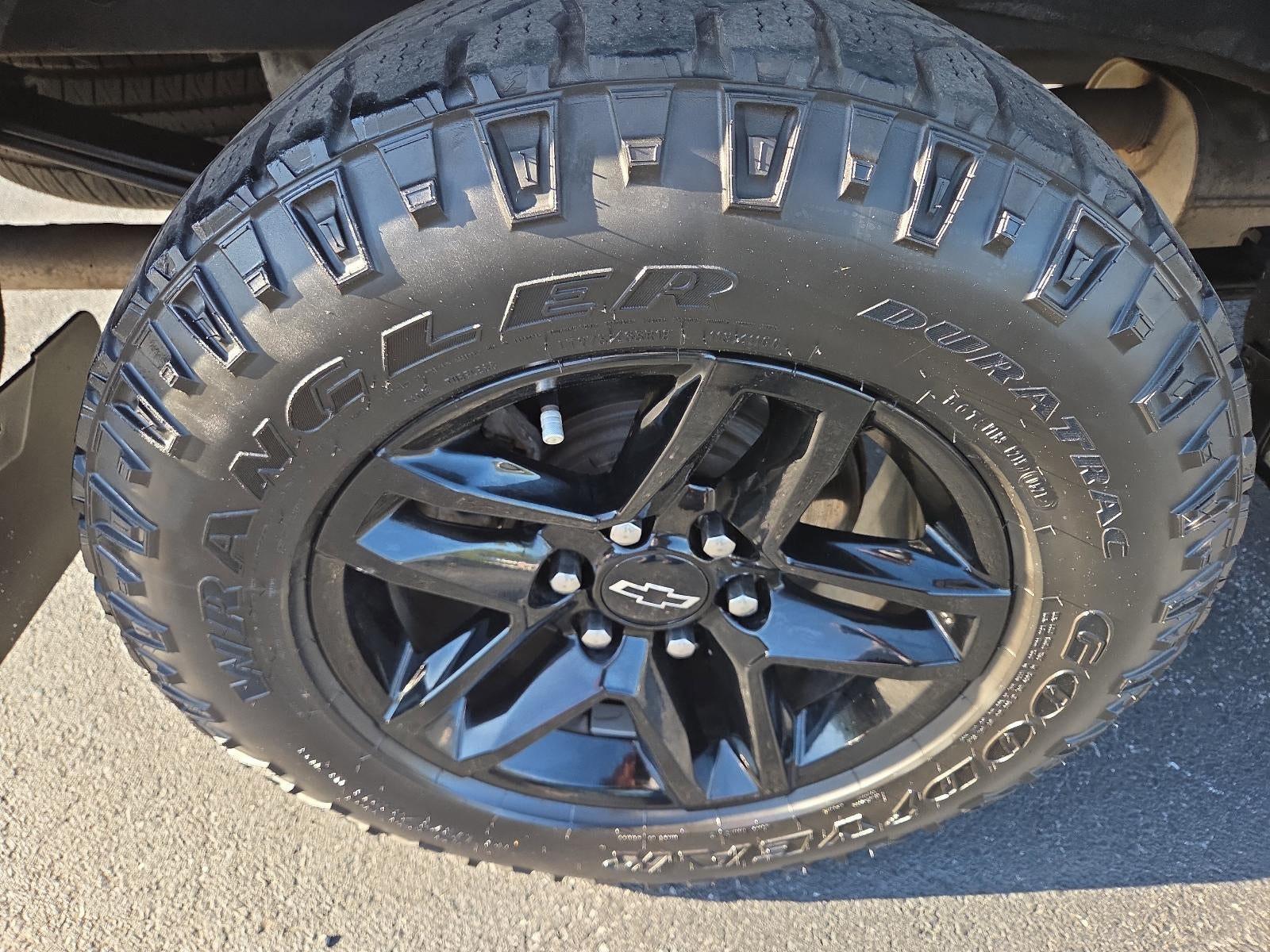 2021 Chevrolet Silverado 1500 Crew Cab Short Box 4-Wheel Drive Custom Trail Boss