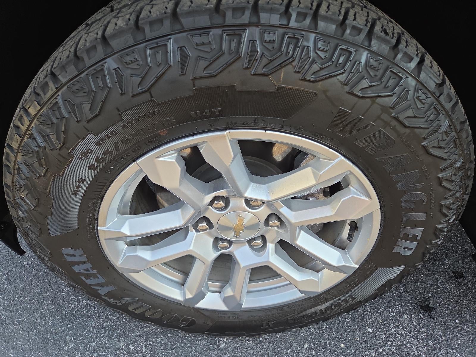 2023 Chevrolet Silverado 1500 Crew Cab Short Box 4-Wheel Drive LT 1LT