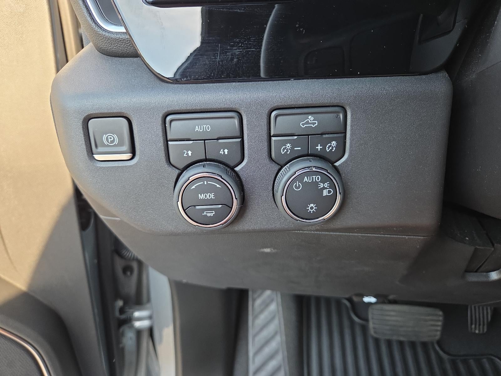 2023 Chevrolet Silverado 1500 Crew Cab Short Box 4-Wheel Drive LT 1LT