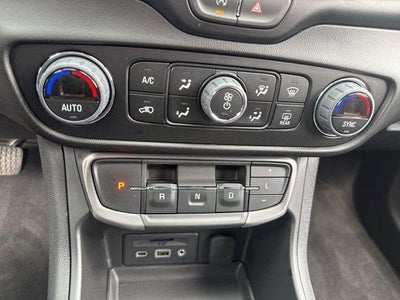 2023 GMC Terrain AWD 4dr AT4
