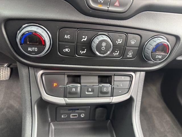 2023 GMC Terrain AWD 4dr AT4