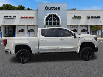 2023 GMC Sierra 1500 Crew Cab Short Box 4-Wheel Drive AT4