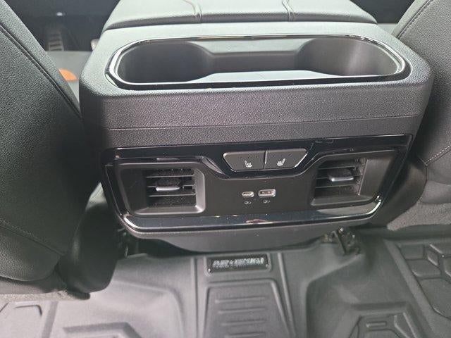 2023 GMC Sierra 1500 Crew Cab Short Box 4-Wheel Drive AT4