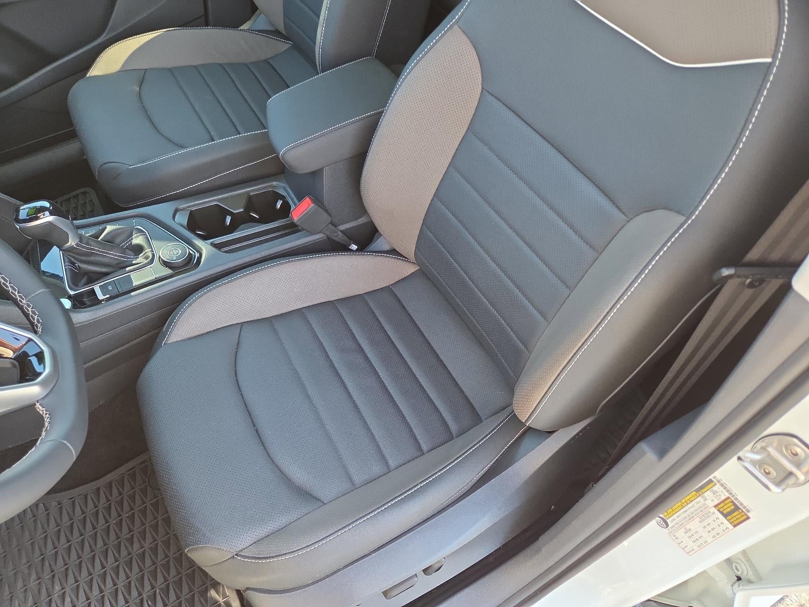 2023 Volkswagen Taos SEL 4MOTION