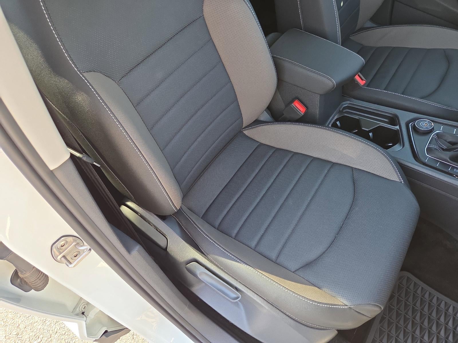 2023 Volkswagen Taos SEL 4MOTION