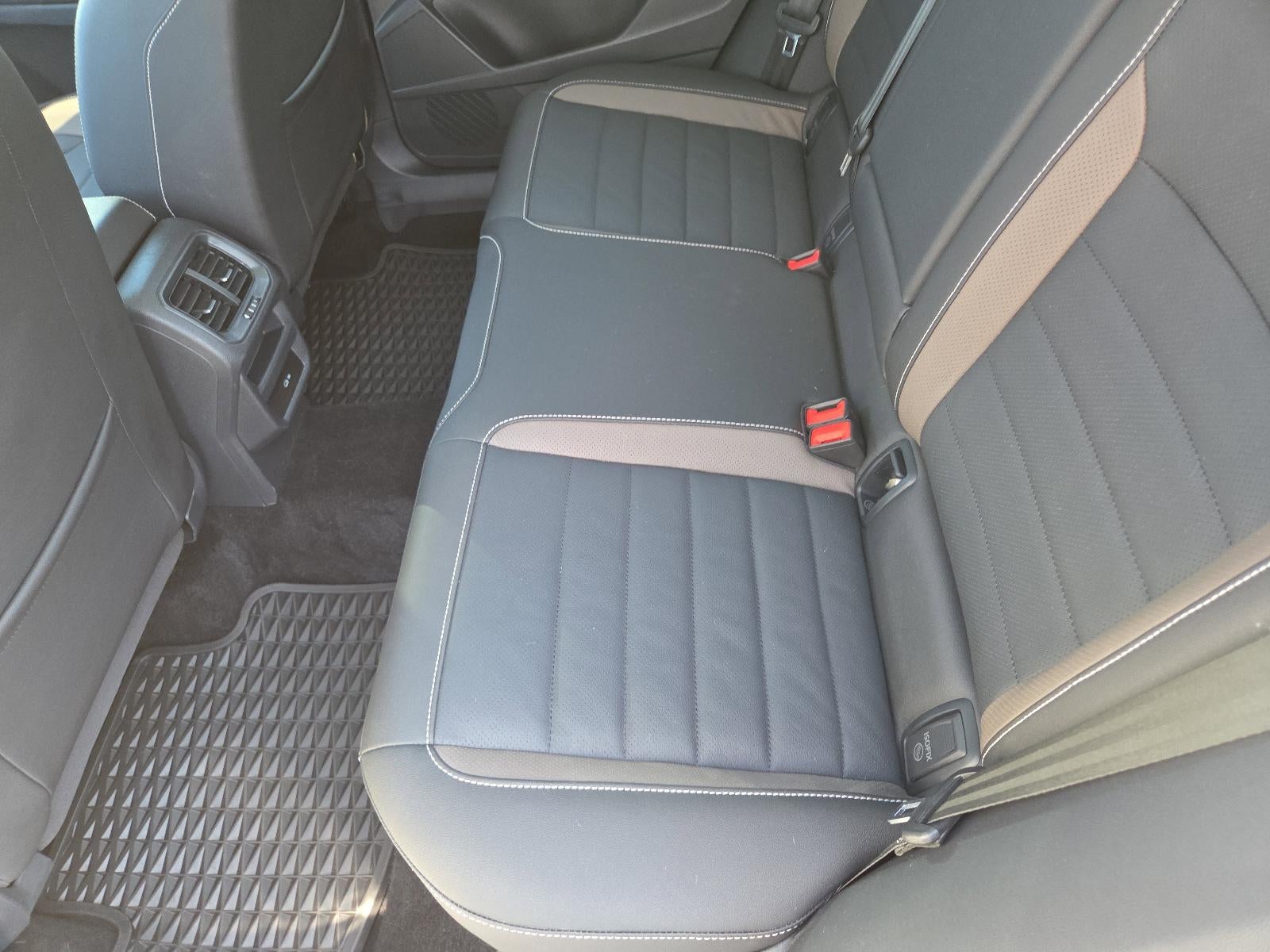 2023 Volkswagen Taos SEL 4MOTION