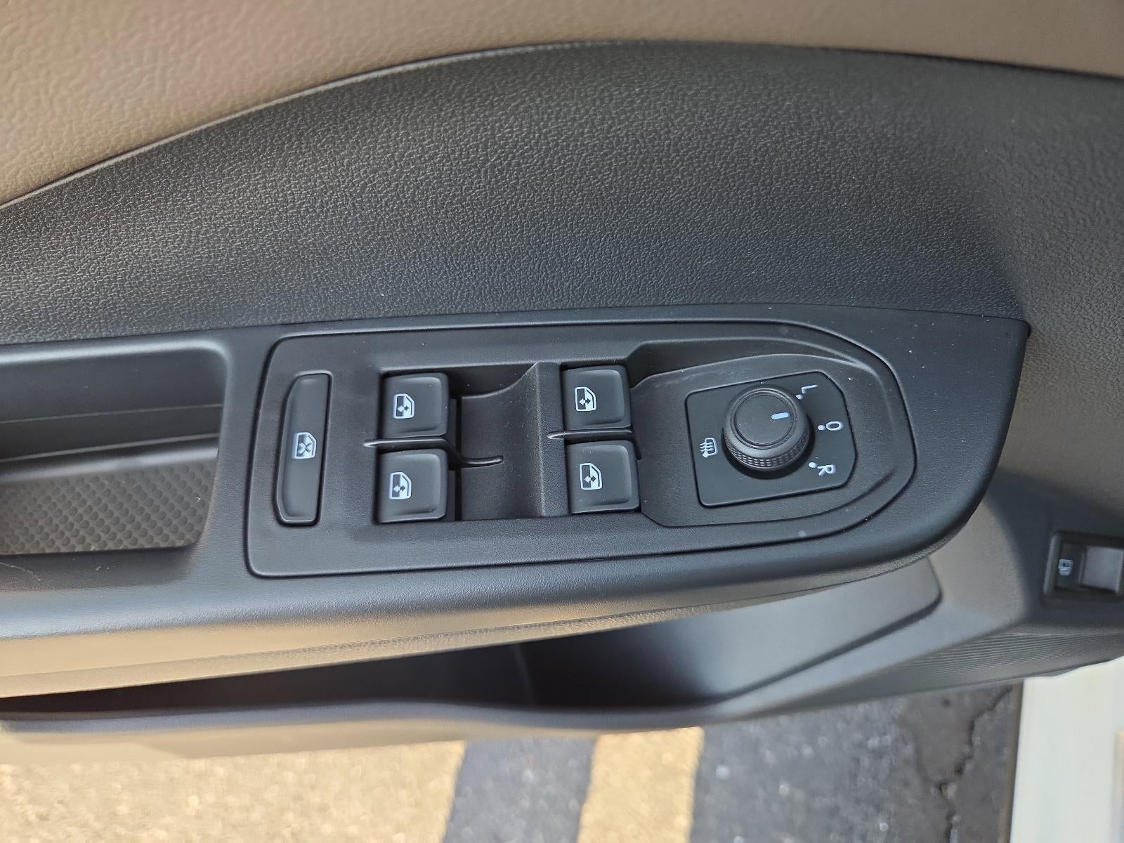 2023 Volkswagen Taos SEL 4MOTION