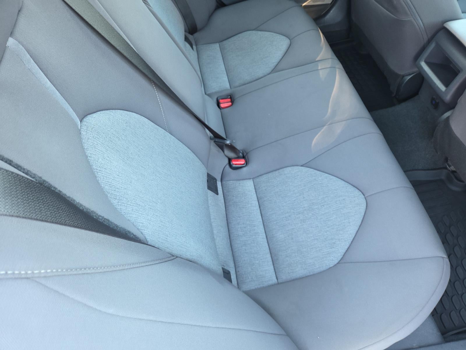 2022 Toyota Camry Hybrid LE CVT (Natl)