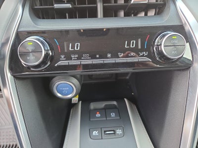 2022 Toyota Venza LE AWD (GS)