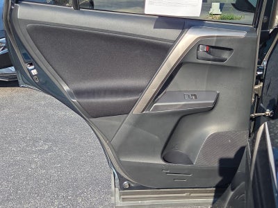 2018 Toyota RAV4 LE AWD (Natl)