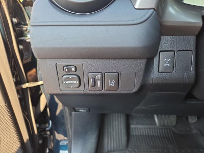 2018 Toyota RAV4 LE AWD (Natl)