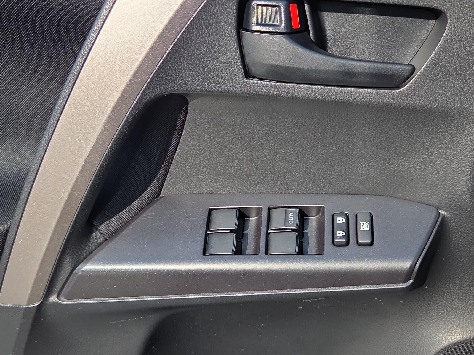 2018 Toyota RAV4 LE AWD (Natl)