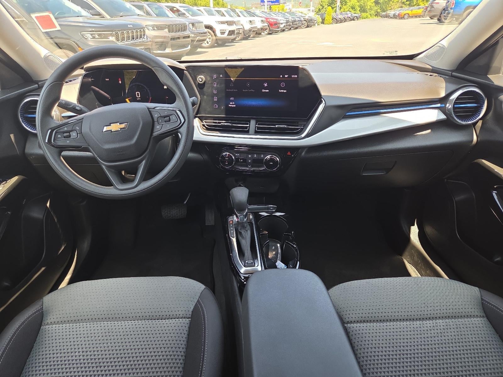 2026 Chevrolet Trax FWD 4dr LT