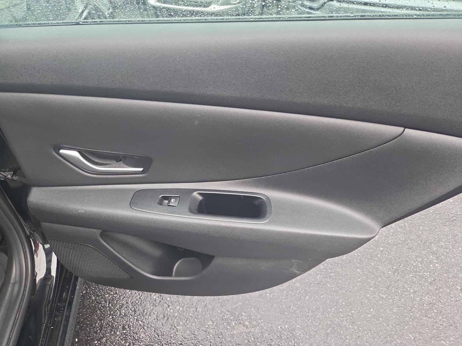 2023 Hyundai ELANTRA Limited IVT