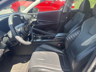 2023 Hyundai ELANTRA Limited IVT