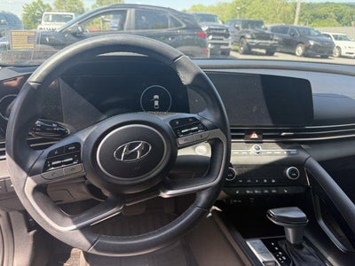 2023 Hyundai ELANTRA Limited IVT