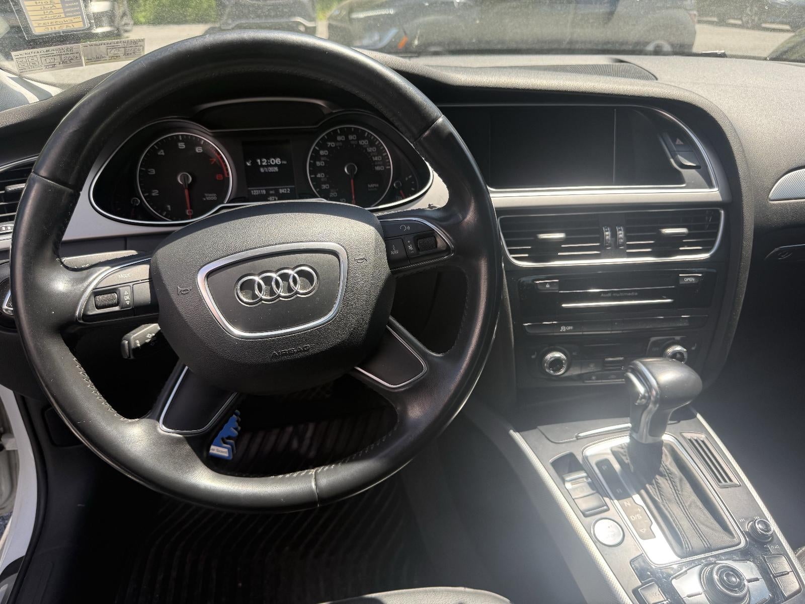 2014 Audi A4 4dr Sdn Auto quattro 2.0T Premium Plus